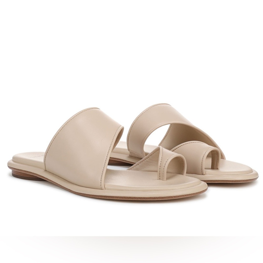 Vince 
Lukas Slide Sandal in Birch Sand